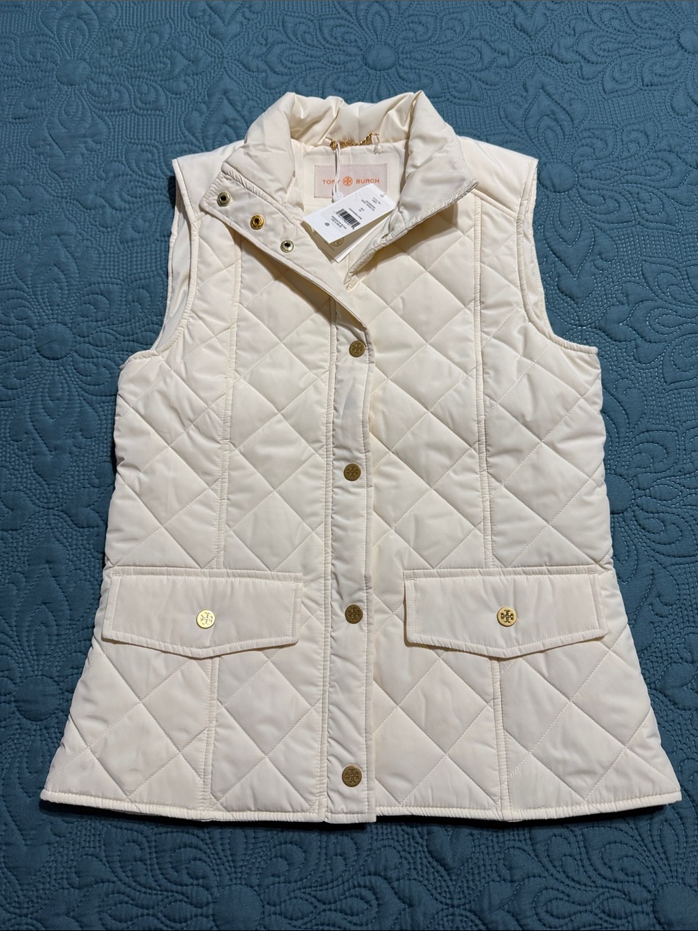 Tory Burch Quilted Cream Sleeveless Vest with Gold-Tone Hardware